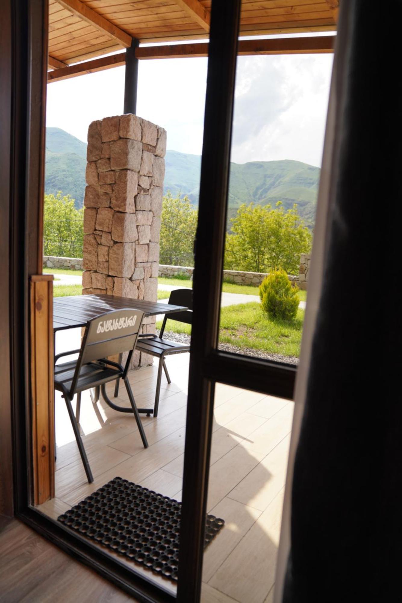 Hotel Hobbiton Near Vardzia Caves T'mogvi Exterior foto